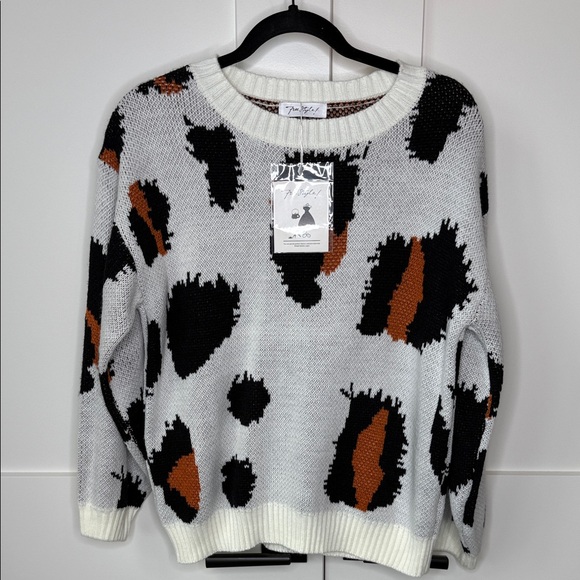 Freestyle Sweaters - Freestyle Black and Orange Patterned Sweater